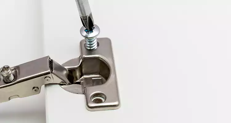 Screen Door Hinge Repair in New Port Richey, FL