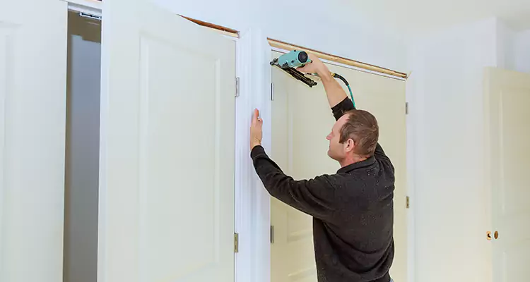 Top Rated Door Fixing ServiceFixing Garage Door Track in New Port Richey, FL